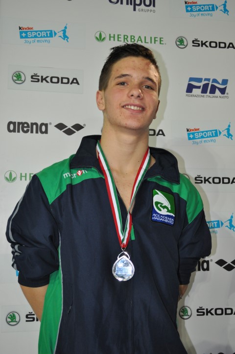 Davide Belcastro 2°classificato Campionati Italiani invernali categoria ragazzi 2001 gara 100 mt Trasporto manichino con pinne con il tempo di 58.07